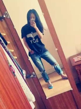 「MOUSSY（マウジー）のアイテム（デニムパンツ、ブルー系）」を使った、我一定能找到属于我的徐太宇さん（レディース）の冬コーディネート