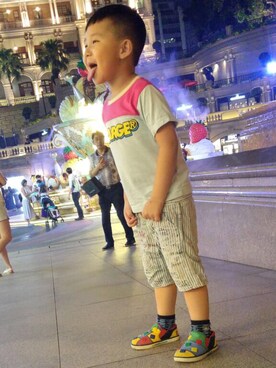 「XLARGE KIDS（エクストララージキッズ）のアイテム（Tシャツ/カットソー、その他）」を使った、Gigi Yuenさんの夏コーディネート