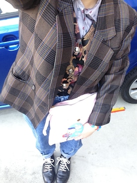 「缶バッジ」｜「アイテム（その他アウター）」を使った、おかちゃんぴんさん（レディース・159cm）の冬コーディネート