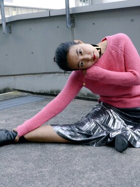 「ZARA（ザラ）のアイテム（スカート、シルバー系）」を使った、LIZmagazine さんの秋コーディネート