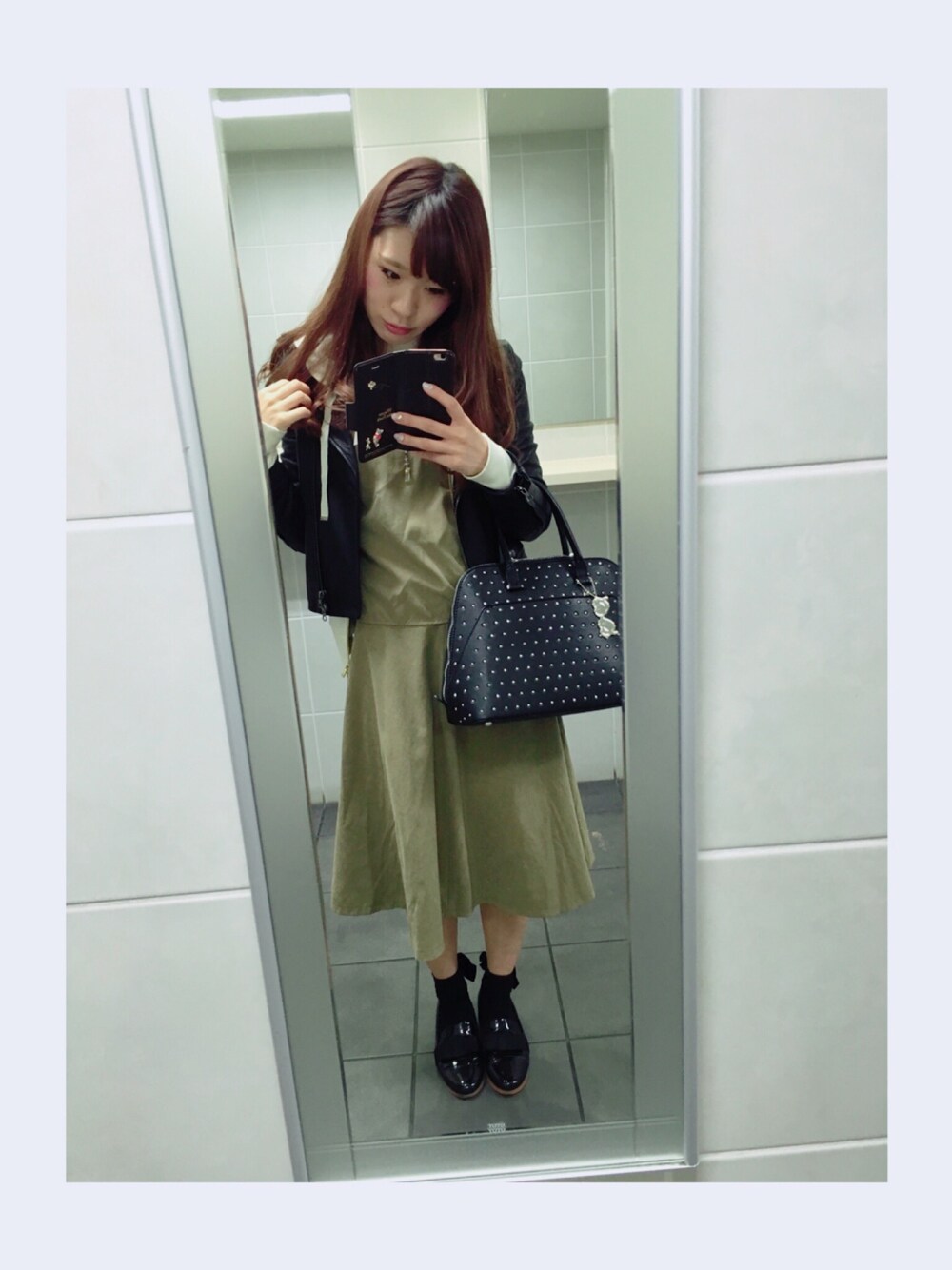 「ラクチンコーデ」｜「ZARAのアイテム（バッグ、ブラック系）」を使った、mayukaさん（レディース・157cm）の春コーディネートの1枚目の写真