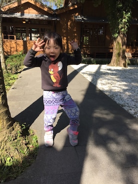 「Roots Canadaのアイテム（パンツ）」を使った、Lanieさん（キッズ・100cm）の冬コーディネート