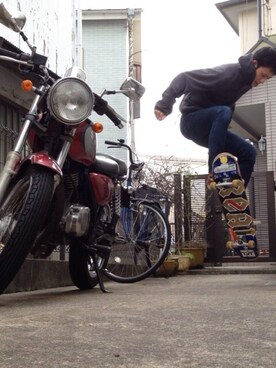 「REAL（リアル）のアイテム」を使った、Danny Williamsさん（メンズ・177cm）の春コーディネート