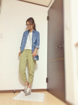 「URBAN RESEARCH（アーバンリサーチ）のUR デニムシャツ（シャツ/ブラウス）」を使った、Natsu♡さん（レディース・162cm）の秋コーディネート