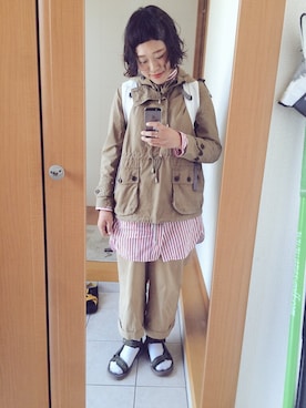 「アイテム（シャツワンピース、レッド系）」を使った、かりめっこさん（レディース・156cm）の春コーディネート