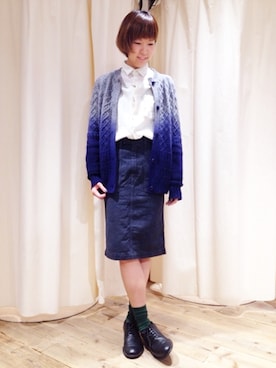 「RNA-N（アールエヌエーエヌ）のK2038 模様編み段染めカーディガン（カーディガン/ボレロ、グレー系）」を使った、mahoさん（レディース・161cm）の冬コーディネート