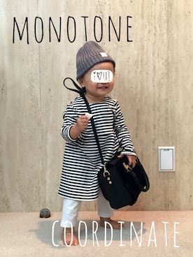 「H&M（エイチ・アンド・エム）のアイテム（ワンピース、ブラック系）」を使った、ouiさん（キッズ・110cm）の秋コーディネート