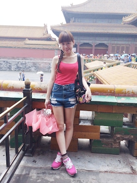 Vanessa Zhengさんのコーディネート