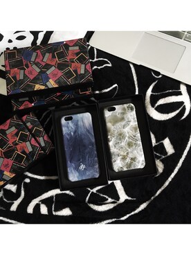 「iPhoneケース」｜「アイテム（その他）」を使った、廿四味さん（レディース・160cm）の秋コーディネート