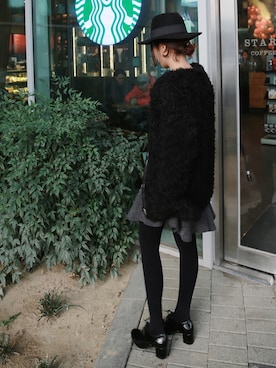 「ファーコート」｜「アイテム（ノーカラージャケット）」を使った、ZEMMAWORLDさん（レディース・164cm）の冬コーディネート