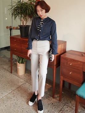 「ホワイトパンツ」｜「アイテム（スラックス）」を使った、ZEMMAWORLDさん（レディース・164cm）の冬コーディネート