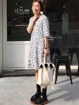 「アイテム（エコバッグ/サブバッグ、ホワイト系）」を使った、ZEMMAWORLDさん（レディース・164cm）の春コーディネート