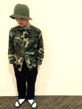 「SEVENDAYS=SUNDAY（セブンデイズサンデイ）のアイテム（チノパンツ）」を使った、someyaさん（メンズ・165cm）の春コーディネート
