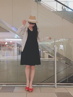 「KATHARINE ROSS（キャサリンロス）のアイテム（サンダル）」を使った、AYUMIさん（レディース・166cm）の春コーディネート