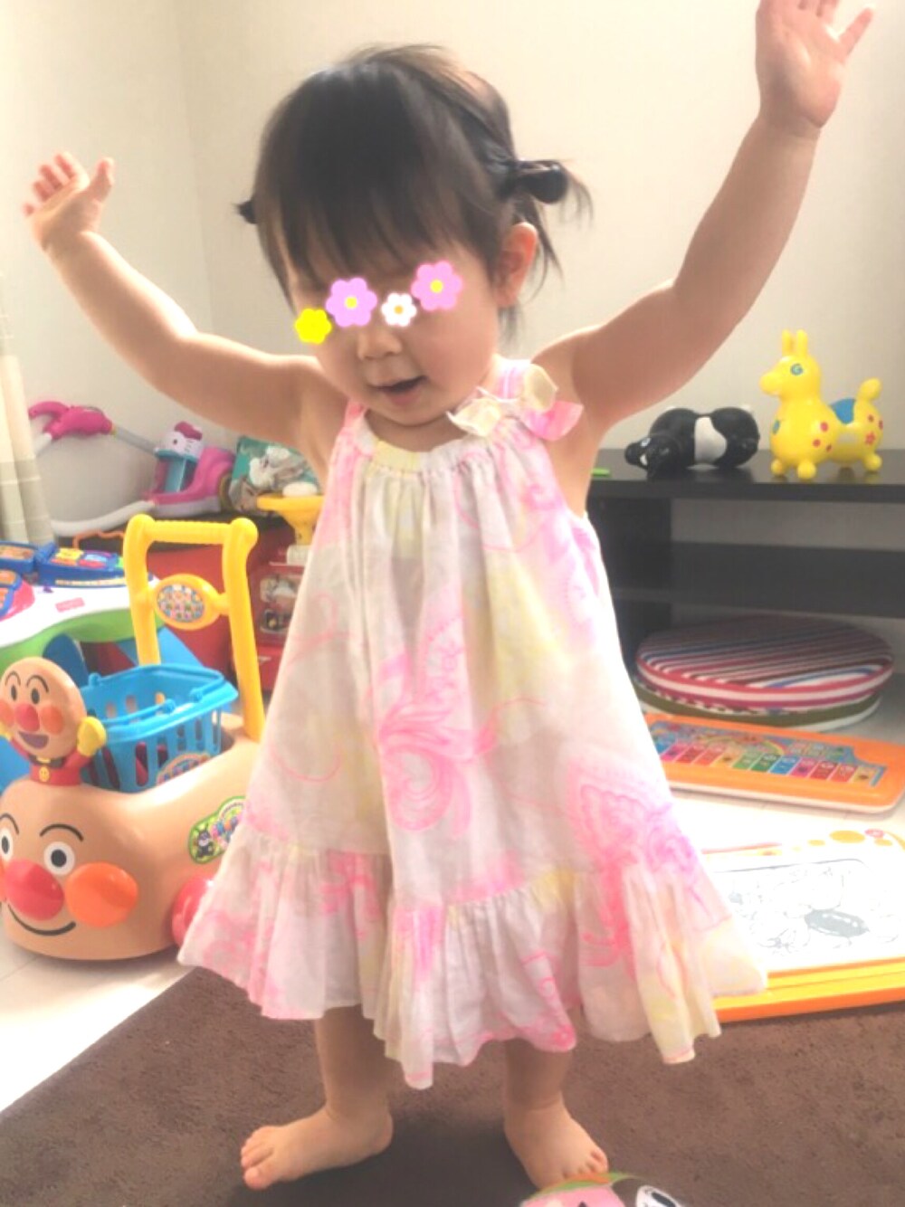 「誕生日、2歳、真夏コーデ、ワンピース、babygap、ベビーギャップ、アロハワンピース」｜「babyGAPのアイテム（ワンピース、ピンク系）」を使った、ｶﾘﾎﾟさん（キッズ・80cm）の夏コーディネートの1枚目の写真