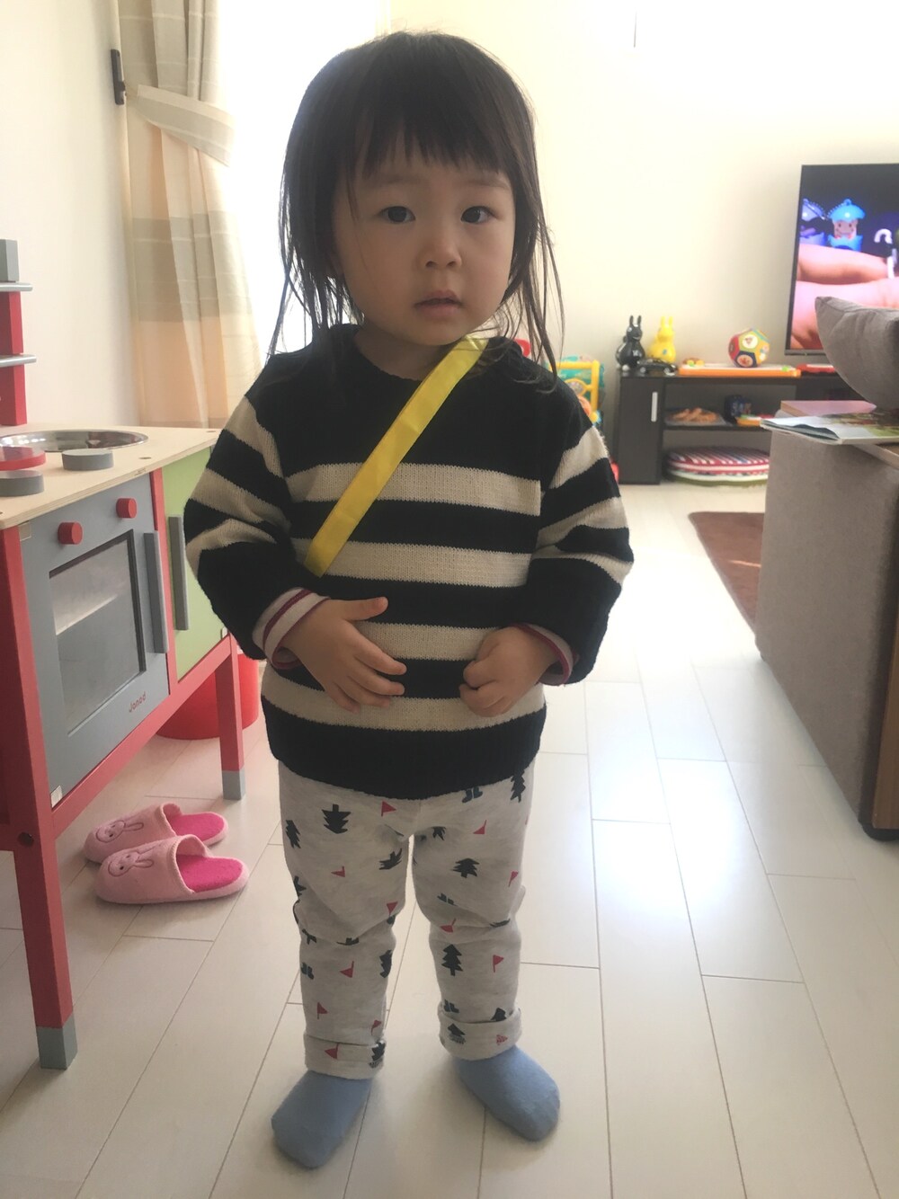 「カジュアル、普段着、ニット、ボーダー、ボーダートップス、ボーダーニット、裏起毛パンツ、西松屋、西松屋コーデ、ｱﾝﾊﾟﾝﾏﾝﾊﾞｯｸ」｜「西松屋のアイテム（ニット/セーター、ブラック系）」を使った、ｶﾘﾎﾟさん（キッズ・80cm）の秋コーディネートの1枚目の写真