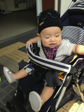 「H&M（エイチ・アンド・エム）のアイテム（帽子、ブラック系）」を使った、Ayaka Kanazawaさん（レディース・152cm）の秋コーディネート