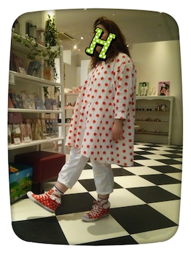 「店頭コーデ」｜「アイテム（スニーカー）」を使った、ぴなちゃんさん（レディース・158cm）の夏コーディネート