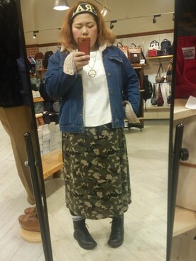 「店頭コーデ」｜「アイテム（スウェット）」を使った、ぴなちゃんさん（レディース・158cm）の冬コーディネート
