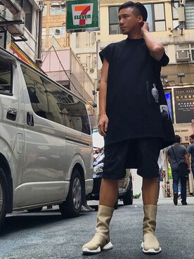「DRKSHDW by RICK OWENS（ダークシャドウ バイ リックオウエンス）のアイテム（スウェット）」を使った、Iam Will Iamさん（メンズ・176cm）の秋コーディネート