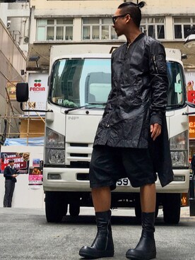 「DRKSHDW by RICK OWENS（ダークシャドウ バイ リックオウエンス）のアイテム（スタジャン）」を使った、Iam Will Iamさん（メンズ・176cm）の冬コーディネート