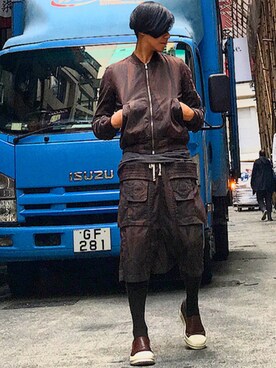 「DRKSHDW by RICK OWENS（ダークシャドウ バイ リックオウエンス）のアイテム（ノーカラージャケット）」を使った、Iam Will Iamさん（メンズ・176cm）の冬コーディネート