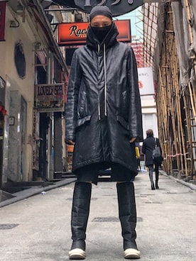 「DRKSHDW by RICK OWENS（ダークシャドウ バイ リックオウエンス）のアイテム（ブーツ）」を使った、Iam Will Iamさん（メンズ・176cm）の冬コーディネート