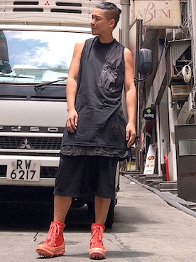 「CAROL CHRISTIAN POELL（キャロルクリスチャンポエル）のアイテム（シューズ）」を使った、Iam Will Iamさん（メンズ・176cm）の夏コーディネート