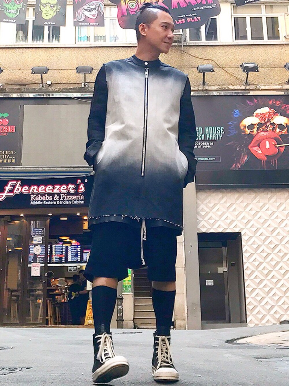 「ootd、STYLE、look、RICK OWENS、drkshdw」｜「DRKSHDW by RICK OWENSのアイテム（ライダースジャケット、ブラック系）」を使った、Iam Will Iamさん（メンズ・176cm）の秋コーディネートの1枚目の写真