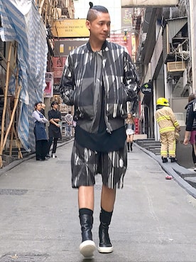 「DRKSHDW by RICK OWENS（ダークシャドウ バイ リックオウエンス）のアイテム（ミリタリージャケット）」を使った、Iam Will Iamさん（メンズ・176cm）の秋コーディネート