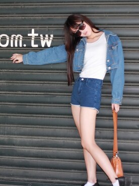 「STYLENANDA（スタイルナンダ）のアイテム（デニムジャケット）」を使った、Zina Chungさん（レディース・169cm）の春コーディネート
