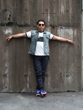 「アイテム（シューズ、ブルー系）」を使った、Kyonさん（メンズ・174cm）の秋コーディネート