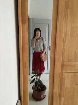 「EMPORIO ARMANI（エンポリオアルマーニ）のアイテム（アナログ腕時計、ベージュ系）」を使った、张大美少女さん（レディース）の夏コーディネート