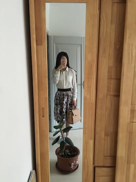 「EMPORIO ARMANI（エンポリオアルマーニ）のアイテム（アナログ腕時計、ベージュ系）」を使った、张大美少女さん（レディース）の夏コーディネート