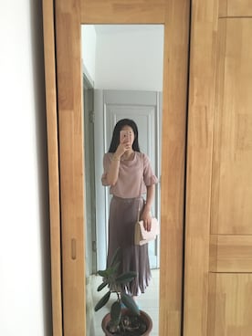 「EMPORIO ARMANI（エンポリオアルマーニ）のアイテム（アナログ腕時計、ベージュ系）」を使った、张大美少女さん（レディース）の夏コーディネート