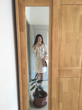 「EMPORIO ARMANI（エンポリオアルマーニ）のアイテム（アナログ腕時計、ベージュ系）」を使った、张大美少女さん（レディース）の夏コーディネート