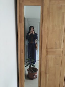 「EMPORIO ARMANI（エンポリオアルマーニ）のアイテム（アナログ腕時計、ベージュ系）」を使った、张大美少女さん（レディース）の秋コーディネート