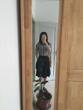 「Bershka（ベルシュカ）のアイテム（スカート、ブルー系）」を使った、张大美少女さん（レディース）の秋コーディネート