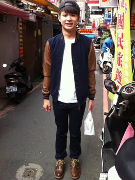 「PULL&BEAR（プルアンドベア）のアイテム（スタジャン）」を使った、何承哲さん（メンズ・182cm）の秋コーディネート
