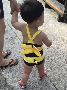 「OSHKOSH（オシュコシュ）のアイテム（サンダル）」を使った、Suan Shen Huangさん（キッズ・80cm）の夏コーディネート
