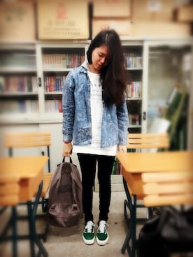 「old skool」｜「アイテム（バッグ）」を使った、Louise Leeさん（レディース・165cm）の春コーディネート