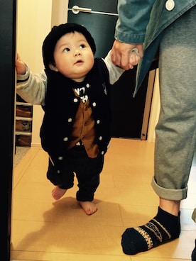 「アイテム（ロンパース、ブラック系）」を使った、Rickさん（キッズ・70cm）の冬コーディネート