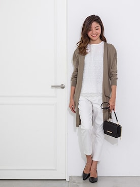 「カーキ×ホワイト」｜「アイテム（Tシャツ/カットソー）」を使った、NBB STAFF01さん（レディース・163cm）の春コーディネート