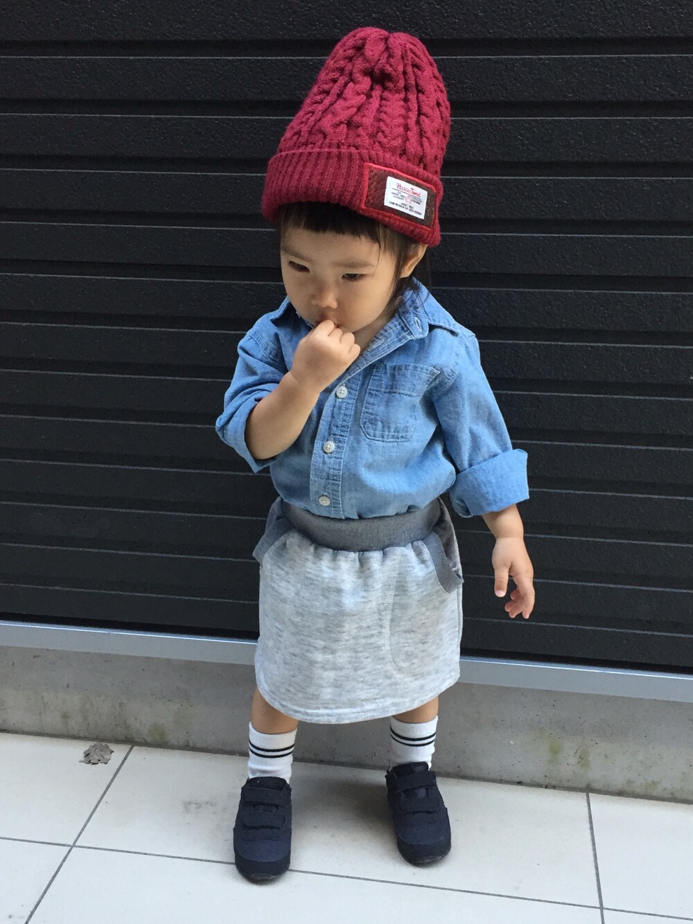 「1歳、1歳半、1歳6ヶ月、しまむら、西松屋、グローバルワーク(GLOBAL WORK)、秋コーデ、キッズコーデ」｜「西松屋のアイテム（シャツ/ブラウス、ブルー系）」を使った、naaanさん（キッズ・80cm）の秋コーディネートの1枚目の写真