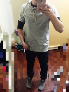 「YEVS（イーブス）のアイテム（パーカー）」を使った、リュウ ショウキンさん（メンズ・172cm）の秋コーディネート