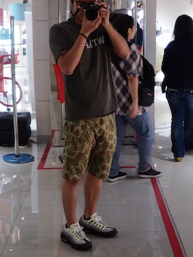 「Pherrow's（フェローズ）のアイテム（カーゴパンツ）」を使った、mjkkkungさん（メンズ・176cm）の秋コーディネート
