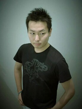 「アイテム（Tシャツ/カットソー）」を使った、Yasuさん（メンズ・20代）の冬コーディネート