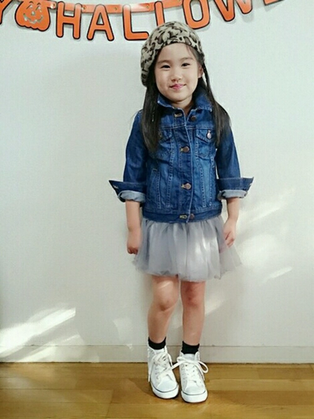 「キッズファッション、おんなのこ、5歳、ベレー帽、Gジャン、チュールスカート、韓国子供服」｜「GAPのアイテム（ジャケット/アウター、ブルー系）」を使った、neroliさん（キッズ・110cm）の秋コーディネートの1枚目の写真