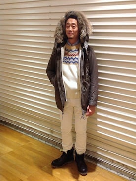 「クルーネックニット」｜「アイテム（モッズコート）」を使った、小林さん（メンズ・177cm）の秋コーディネート