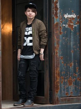 「glamb（グラム）のアイテム（ミリタリージャケット）」を使った、andyさん（メンズ・170cm）の春コーディネート